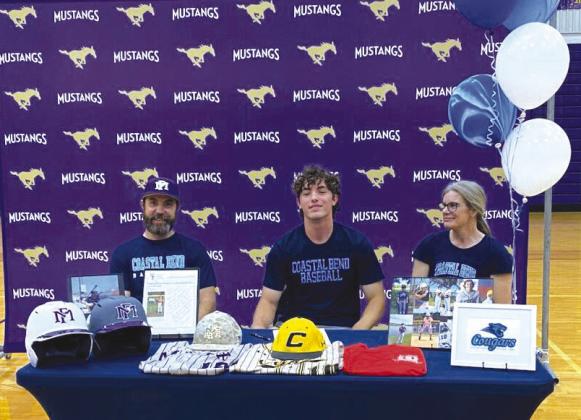 Marble Falls senior Evan Nickowski (center) signs his National Letter of Intent to play baseball for Coastal Bend College. Congratulating him are his parents Jon (left) and Casey Nickowski. Contributed photos
