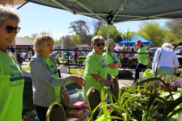 Trainees, from left, were Karen Koppes, Sally Baxter and Linda Johnson at the 23rd Annual Hill Country Lawn and Garden Show in 2023. Martelle Luedecke/Luedecke Photography