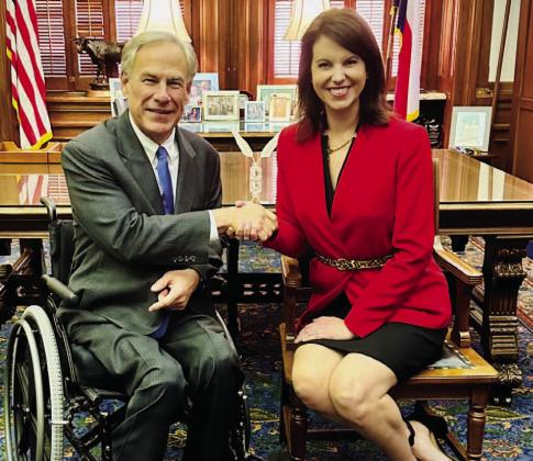 As the special session came to a close on Dec. 5, State Rep. Ellen Troxclair (HD-19) met with Gov. Greg Abbott. She received his endorsement after she filed to run for re-election.