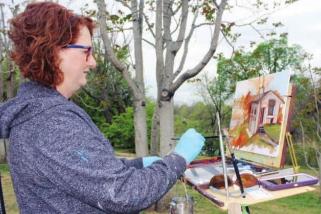 Kathy Hammond of Friendswood, seen here in Lakeside Park in 2019, will return for the 14th annual Paint the Town Plein Air Festival in Marble Falls, to be held May 2-8. Organizers will host a number of activities from on Main Street, Lakeside Pavilion and area venues. For more information go to hlcarts.com. File photo