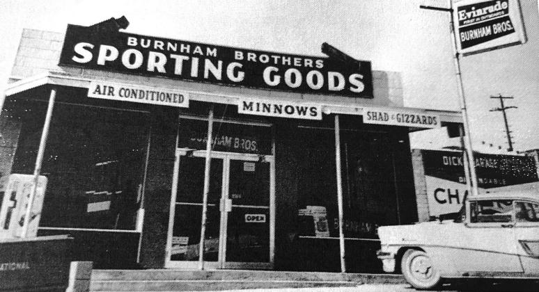 As adults, Murry and his brother Winston eventually became a featured item in Marble Falls with their sporting goods store famous for a live rattlesnake pit.