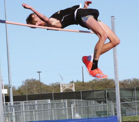 Marble Falls senior Kason O’Riley is a household name in the track and field community with his high jumping ability. Although he didn’t have competitors on Friday, he still drew a crowd eager to watch him try for a seven-foot clear. Nathan Hendrix/The Highlander