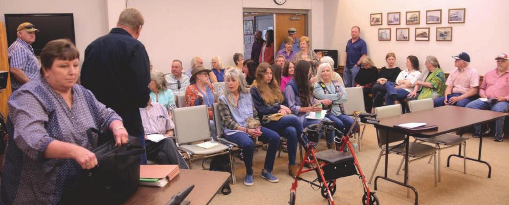Visitors crowd the commissioners court room, before Llano County commissioners hear proposed Library Advisory Board bylaws. Phil Reynolds/The Highlander